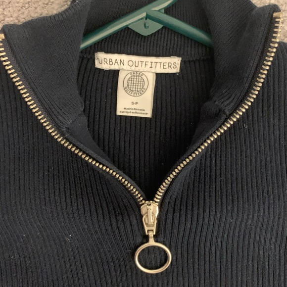 Vintage Urban Outfitters long sleeve. - Picture 4 of 7